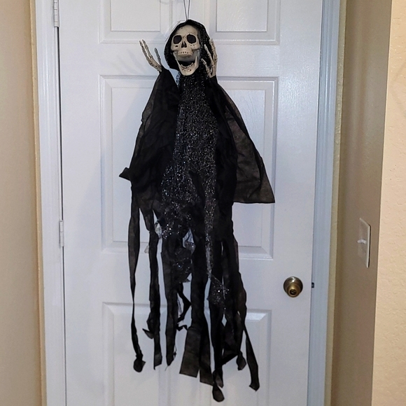 jack o' latern lane Other - Hanging skeleton decoration